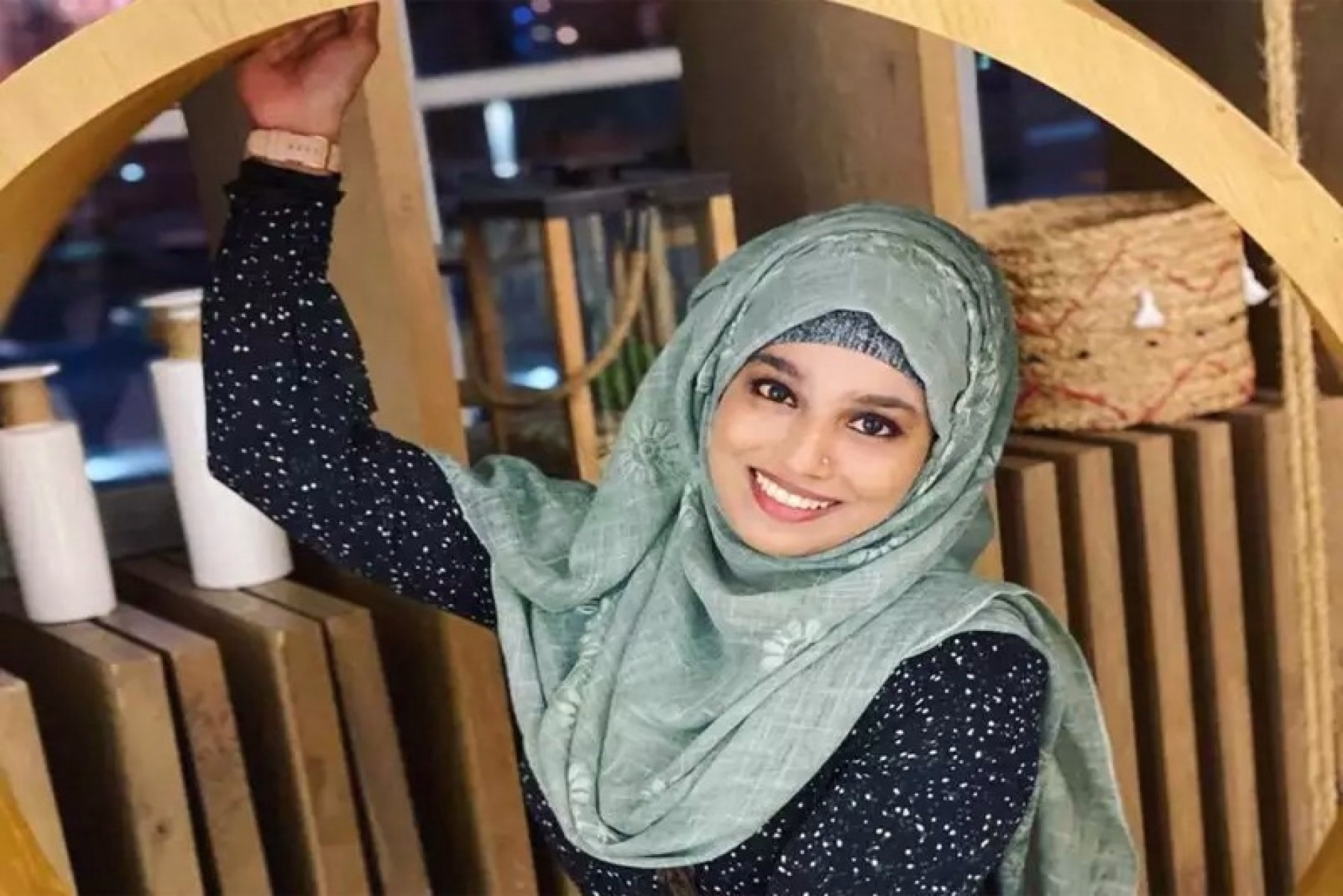 ഡിംപലിനെയും സഹോദരിയെയും ഇന്‍സ്റ്റഗ്രാമില്‍ അണ്‍ഫോളോ ചെയ്ത് മജ്‌സിയ